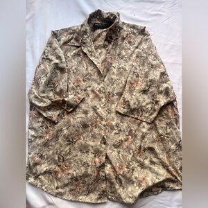 Priankas 2X SUPER SOFT floral button up blouse